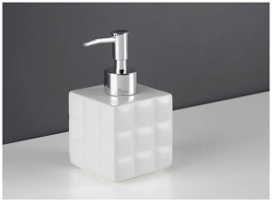 Дозатор для жидкого мыла VERRAN Quadratto (870-11)