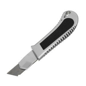 Нож с сегментным лезвием REMOCOLOR Aluminium-Auto, автоматический фиксатор, алюминиевый корпус, 18мм